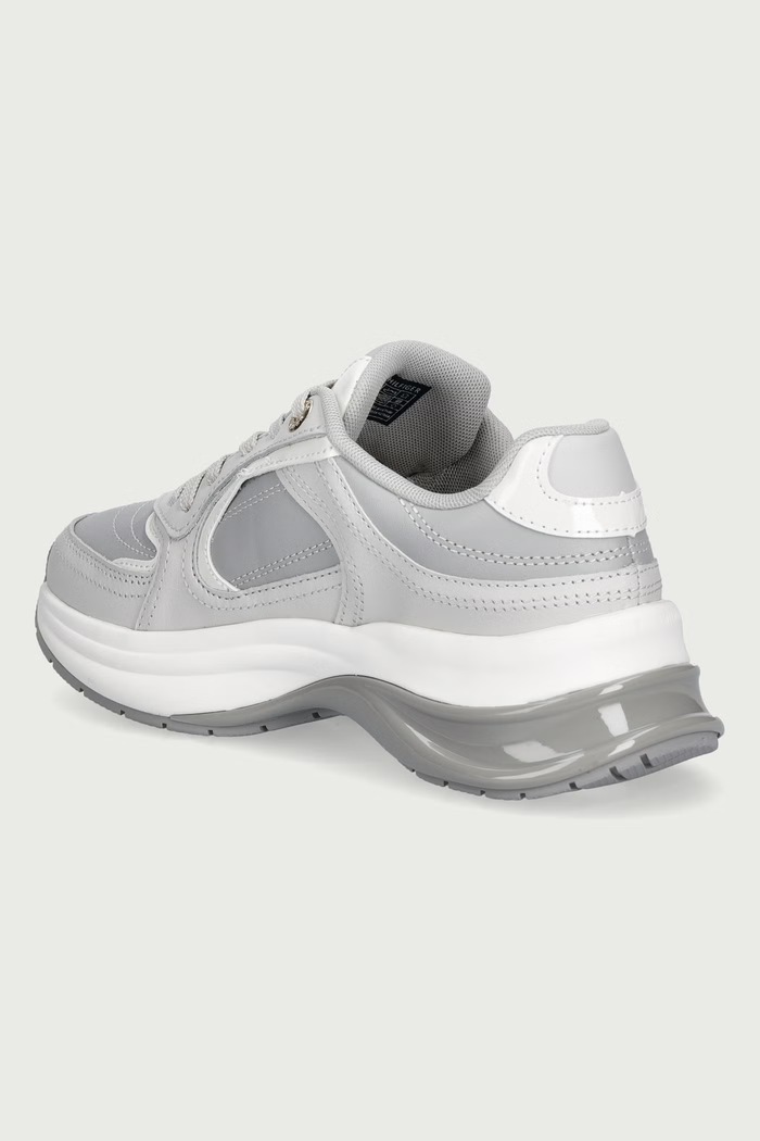 Boty Tommy Hilfiger TH CHIC RUNNER SNEAKER sneakers boty dámské kožené FW0FW09414 šedá