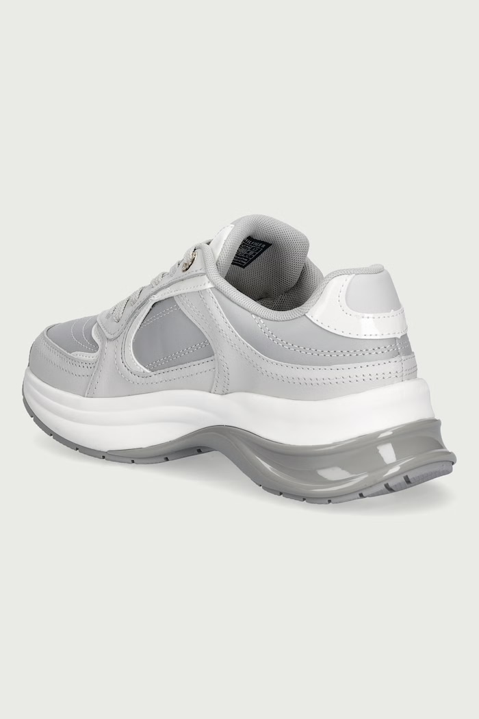 Obuwie Tommy Hilfiger TH CHIC RUNNER SNEAKER sneakersy damskie skórzane FW0FW09414 szary