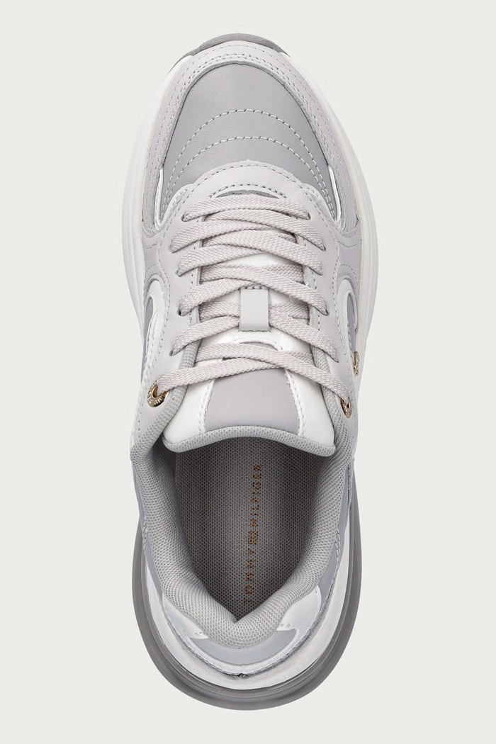 TH CHIC RUNNER SNEAKER sneakersy damskie skórzane Tommy Hilfiger FW0FW09414 szary