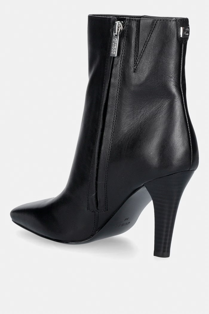 Scarpe Guess stivali alla caviglia su una spilla da donna in pelle RAFFA FLTRFF.LEA10.BLACK nero