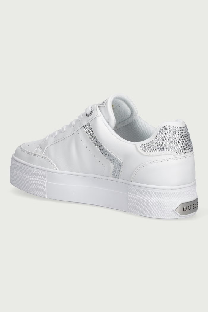 Obuwie Guess GILAX3 sneakersy damskie FLTGX3.ELE12.WHICL biały