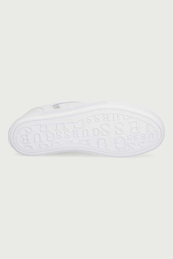 GILAX3 sneakersy damskie Guess biały FLTGX3.ELE12.WHICL