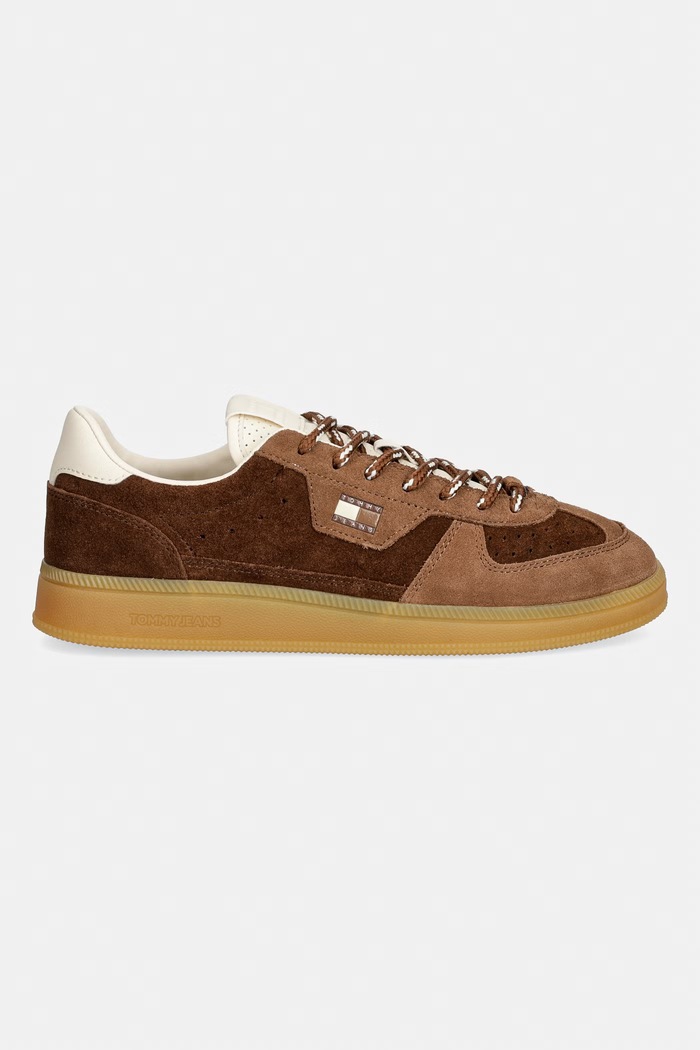 Tommy Jeans MU THE GREENWICH EDGE SUEDE sneakersy damskie zamszowe EN0EN03050 brązowy AW26