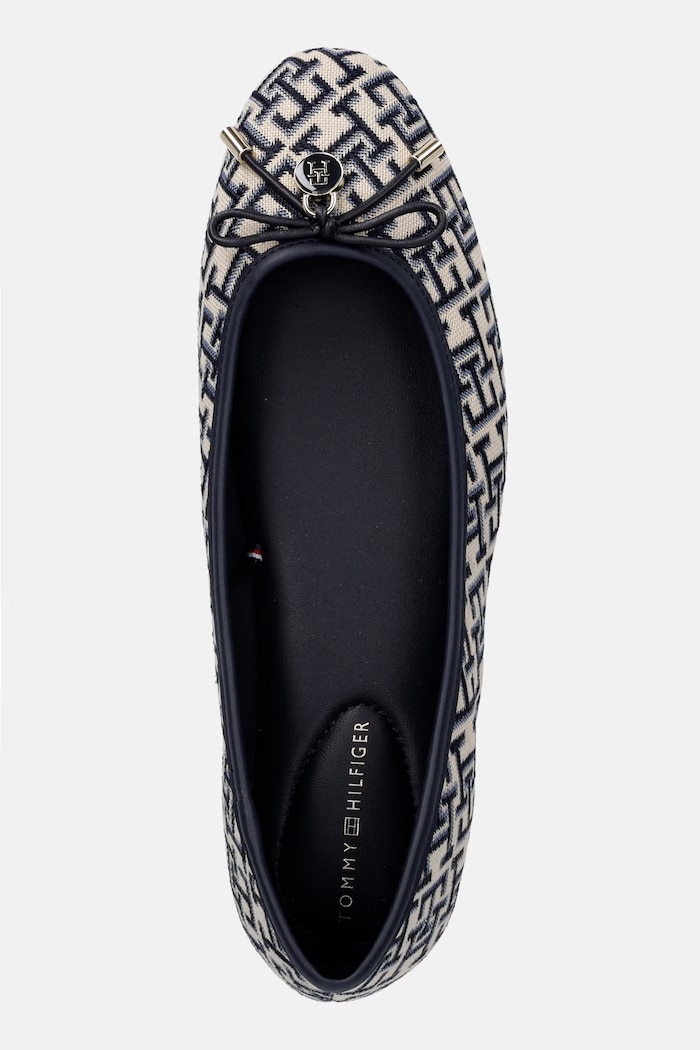 Tommy Hilfiger baleriny TH CHARM JACQUARD BALLERINA granatowy FW0FW09504