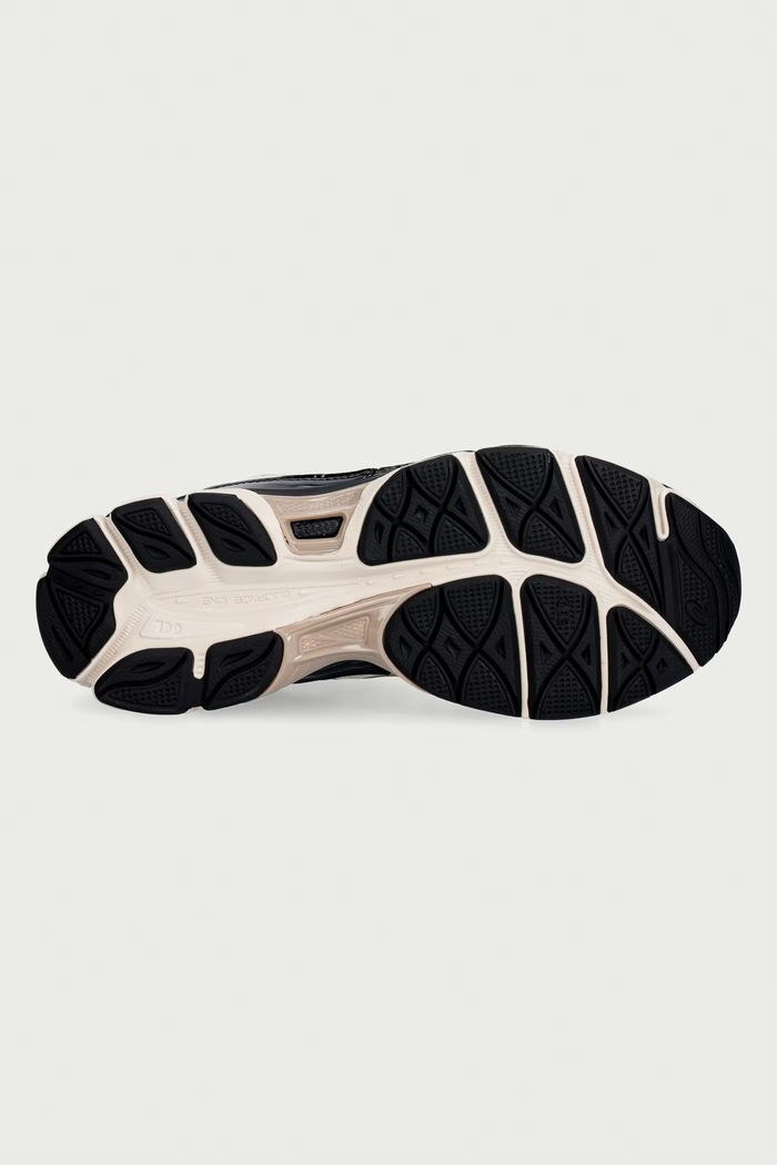 GEL-NYC "PATENT PACK" sneakersy damskie Asics beżowy 1203B081.020