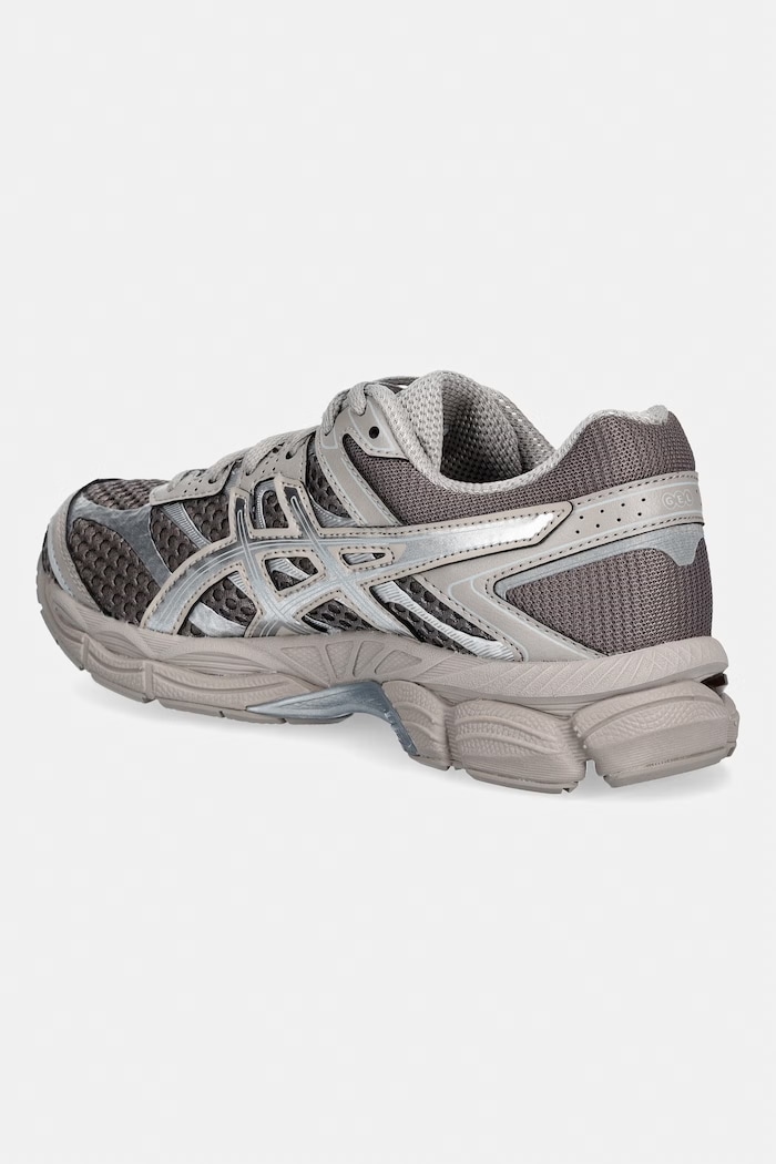Obuwie Asics GEL-CUMULUS 16 sneakersy damskie 1203A733.201 brązowy