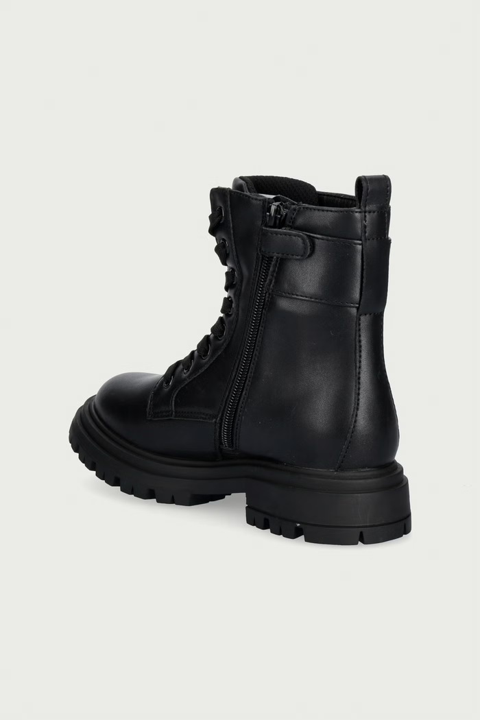 Dziewczynka Calvin Klein Workery dziecięce V3A5.83420.30.34 czarny