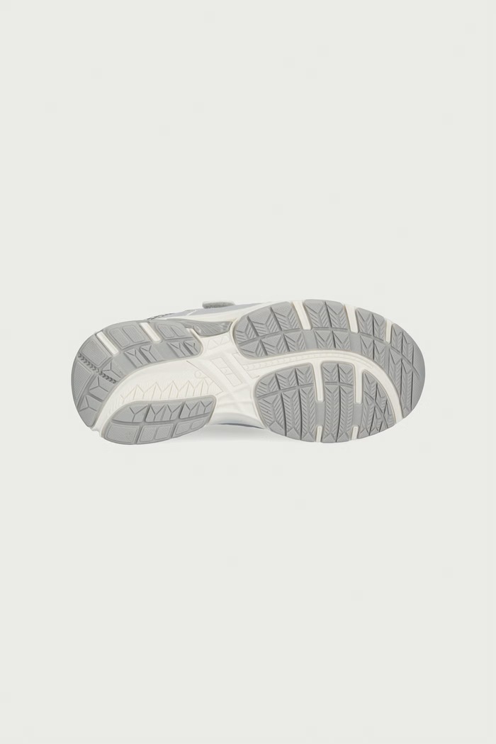 Sneakersy dziecięce Calvin Klein srebrny V1A9.83393.24.29