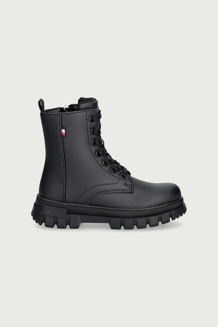 Tommy Hilfiger Workery dziecięce T3X5.35294.30.34 czarny AW26