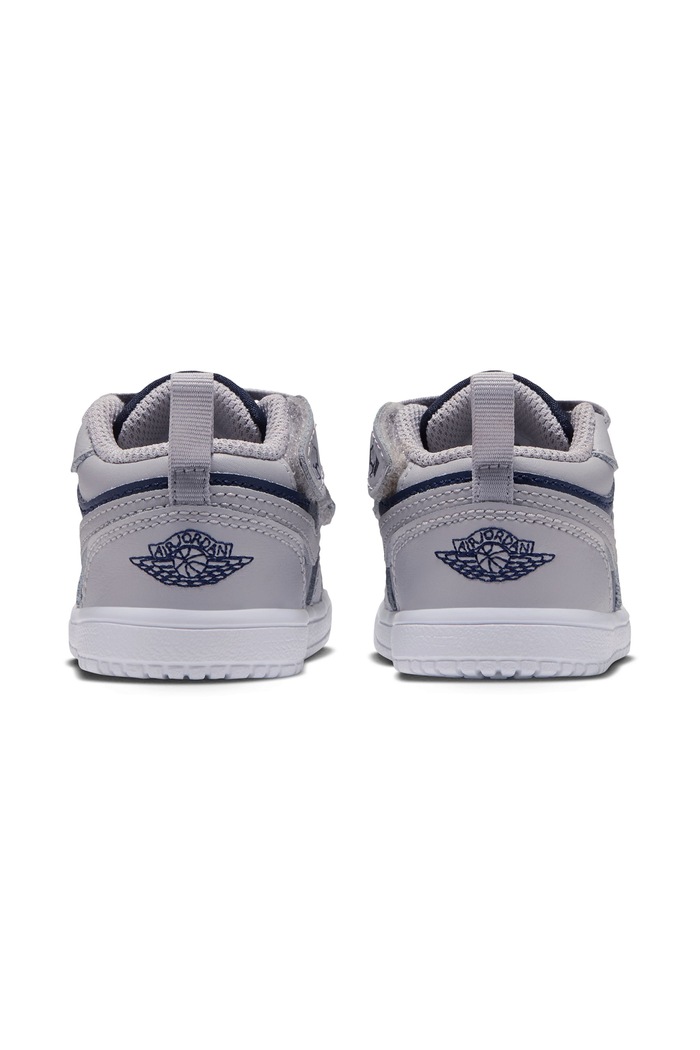 Chłopiec Jordan Jordan 1 Low Alt sneakersy dziecięce DR9747 szary