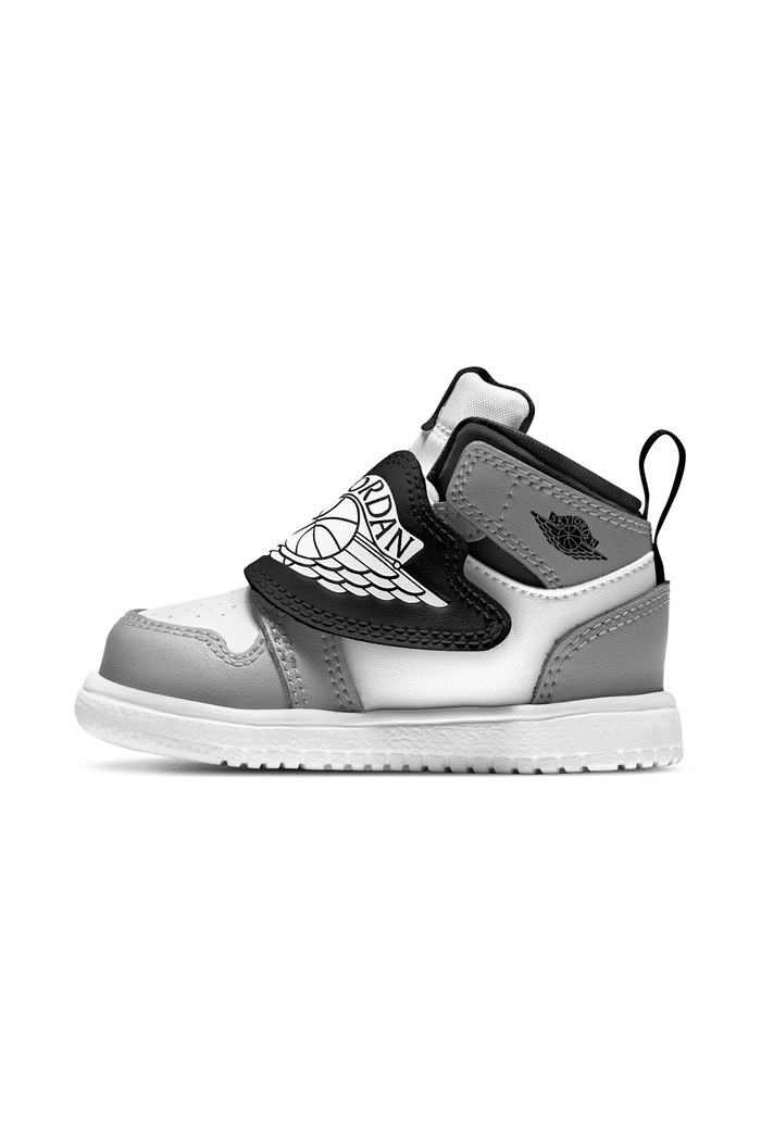 Jordan Sky Jordan 1 sneakersy dziecięce biały BQ7196