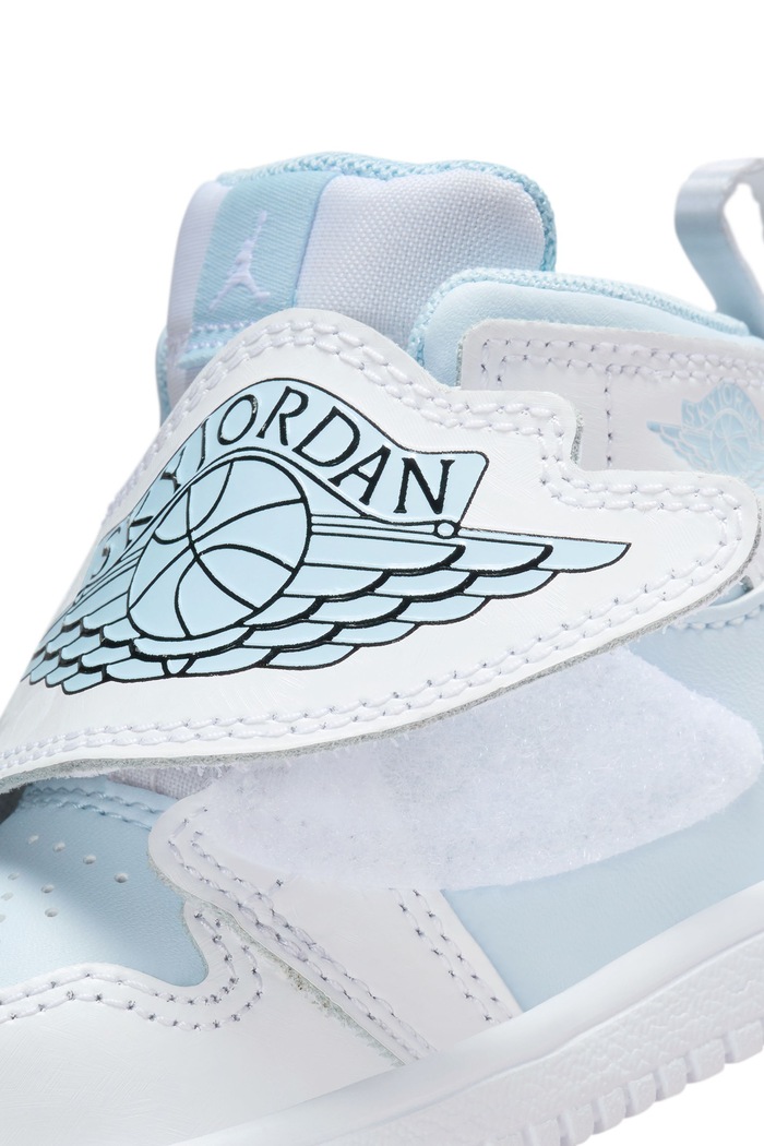 Jordan Sky Jordan 1 sneakersy dziecięce BQ7196