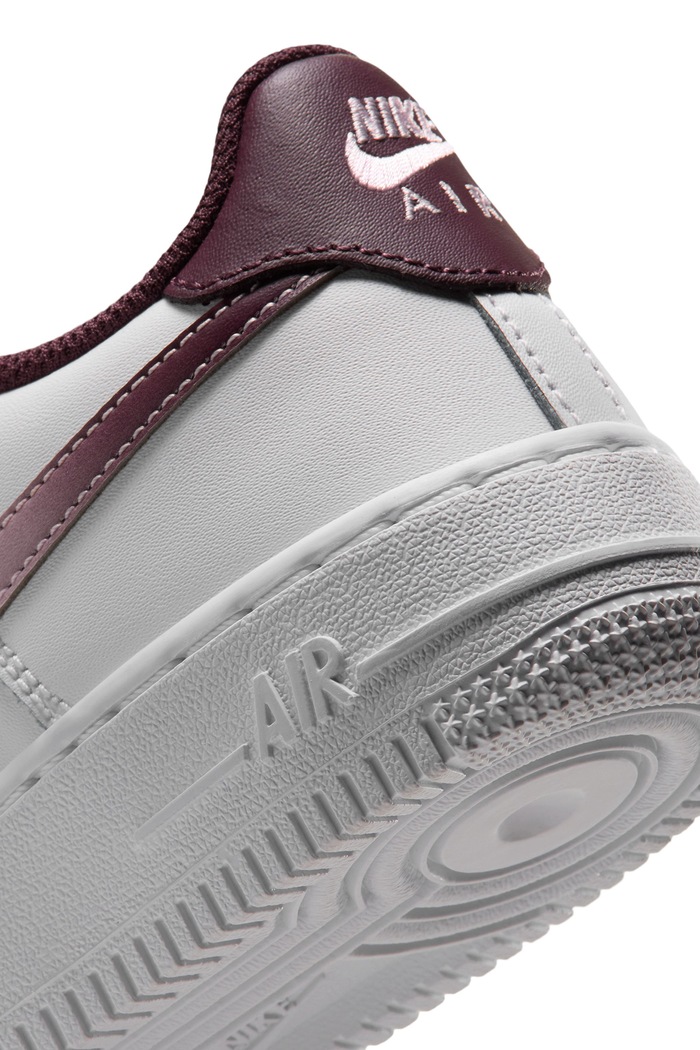 Nike Nike Air Force 1 Low LV8 кроссовки для детей IX7951