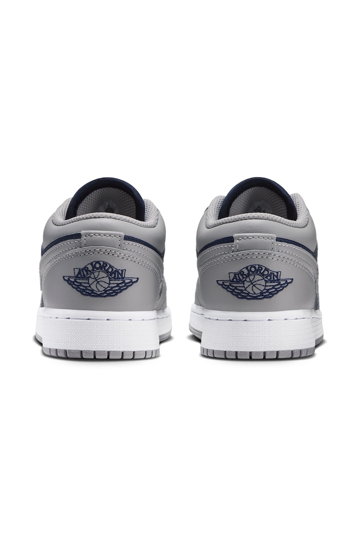 Chłopiec Jordan Air Jordan 1 Low sneakersy dziecięce skórzane 553560 szary