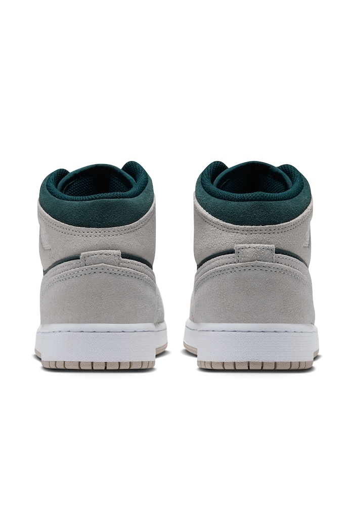 Chłopiec Jordan Air Jordan 1 Mid sneakersy dziecięce DQ8423 szary
