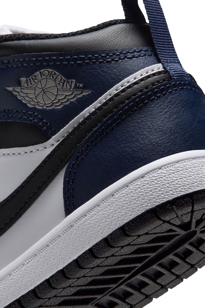 Jordan Jordan 1 Mid sneakersy dziecięce skórzane DQ8424