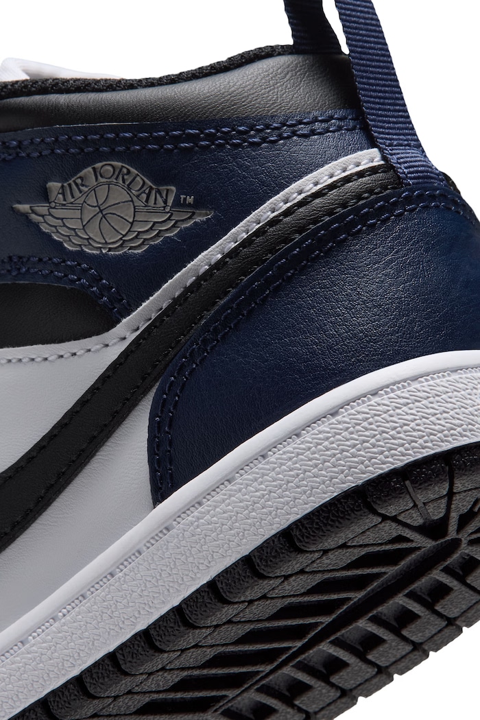 Jordan Jordan 1 Mid sneakersy dziecięce skórzane DQ8424