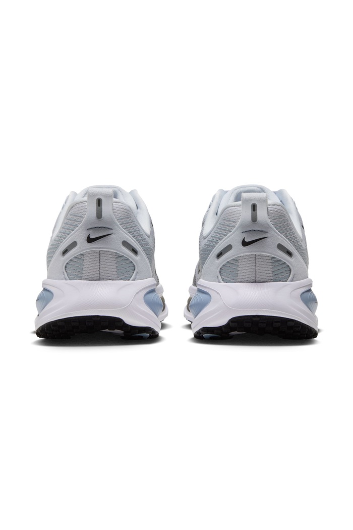 Chłopiec Nike Sneakersy dziecięce Nike Vomero 18 HQ2157 szary