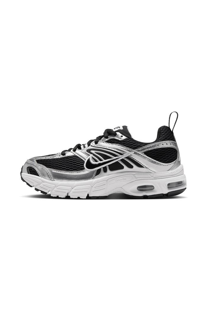 Nike Nike Air Max Moto 2K sneakersy dziecięce czarny IQ9430