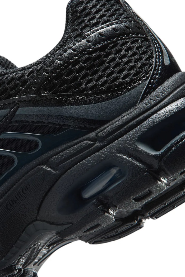 Nike Nike Air Max Moto 2K sneakersy dziecięce IQ9430