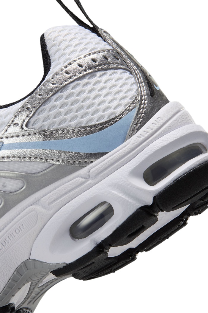 Nike Nike Air Max Moto 2K sneakersy dziecięce IQ9430