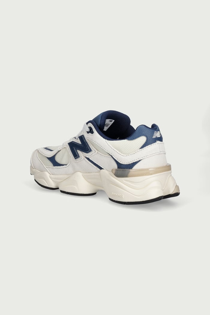 Chłopiec New Balance 9060 sneakersy dziecięce G90602JM beżowy