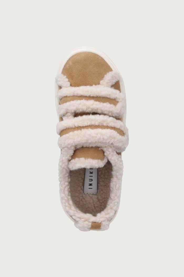 SHEARLING LOW VELCRO sneakersy dziecięce zamszowe Inuikii 3001.001.0051.30.32. beżowy