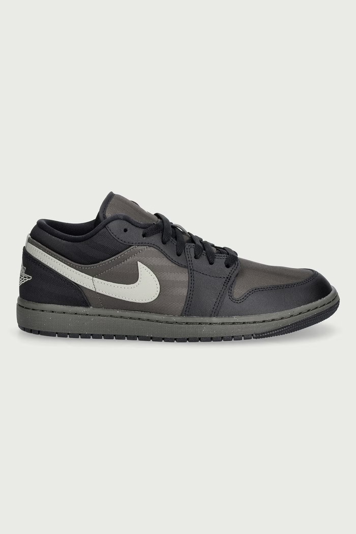 Jordan AIR JORDAN 1 LOW SE sneakersy męskie JA4564.010 czarny AW26