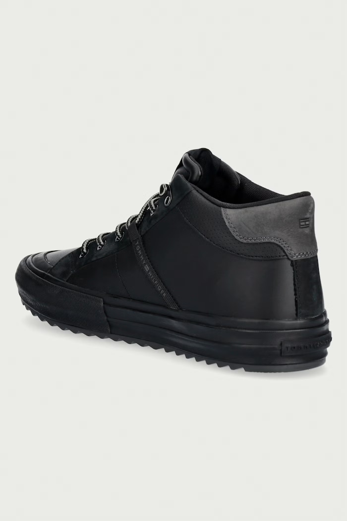 Obuwie Tommy Hilfiger HARLEM STREET CLEAT WINTER sneakersy męskie skórzane FM0FM05954 czarny