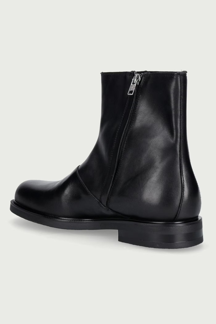 Obuwie Vagabond Shoemakers Sztyblety męskie skórzane FLOYD 6281.001.20 czarny