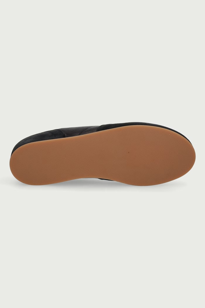 Minimal Runner sneakersy męskie skórzane Common Projects czarny 5253.