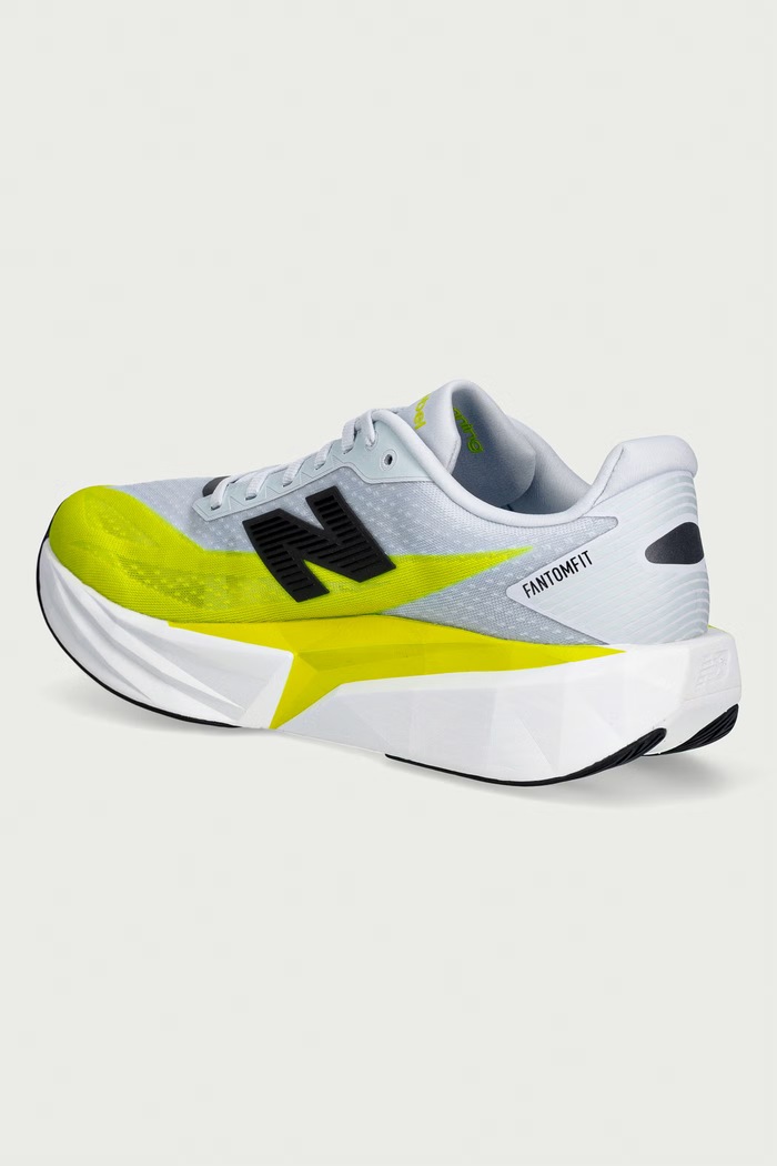 Obuwie New Balance buty treningowe męskie FuelCell Rebel v5 MFCX1V1 biały