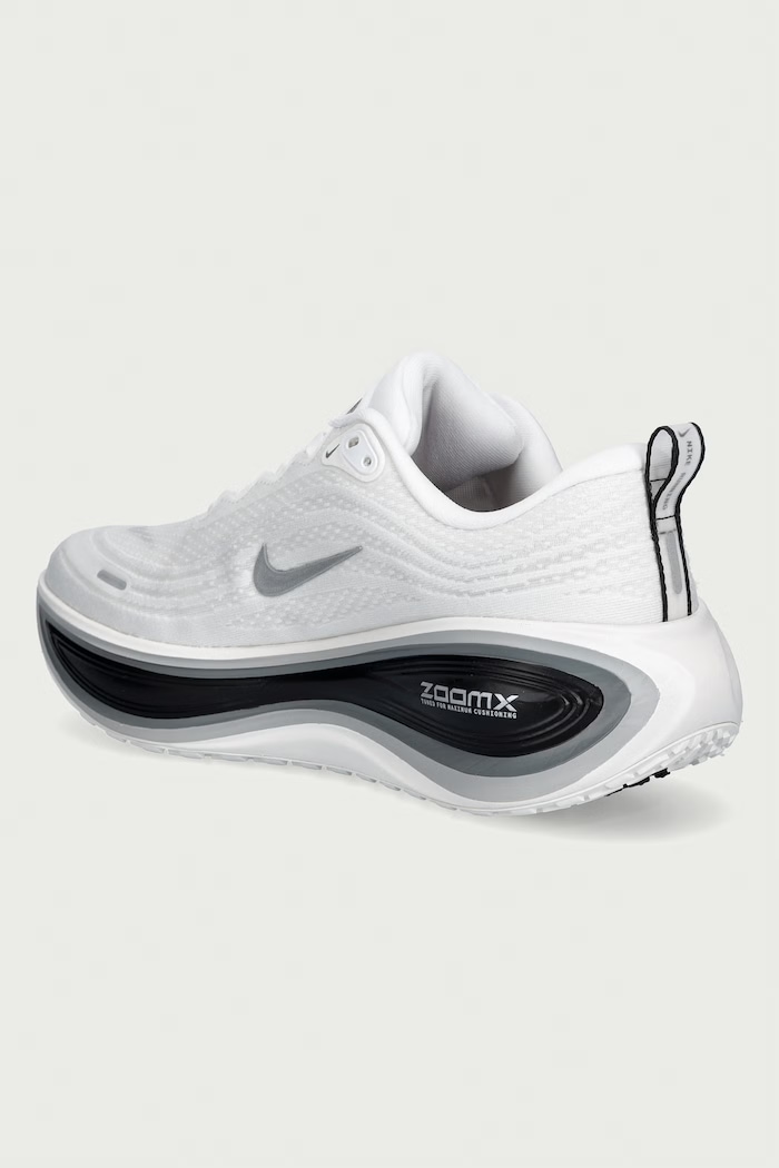 Obuwie Nike buty do biegania męskie Vomero Plus II7181.102 biały