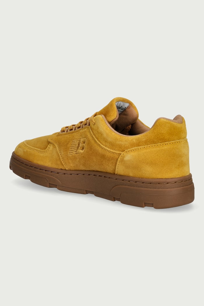 Obuwie New Balance Made in UK sneakersy męskie zamszowe UADWYEL żółty