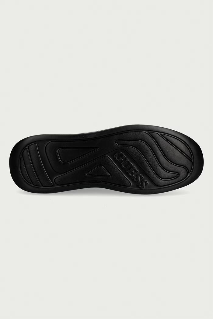 Ghete scurte pentru bărbați EMYL Guess negru FMFEMY.LEA10.BLACK