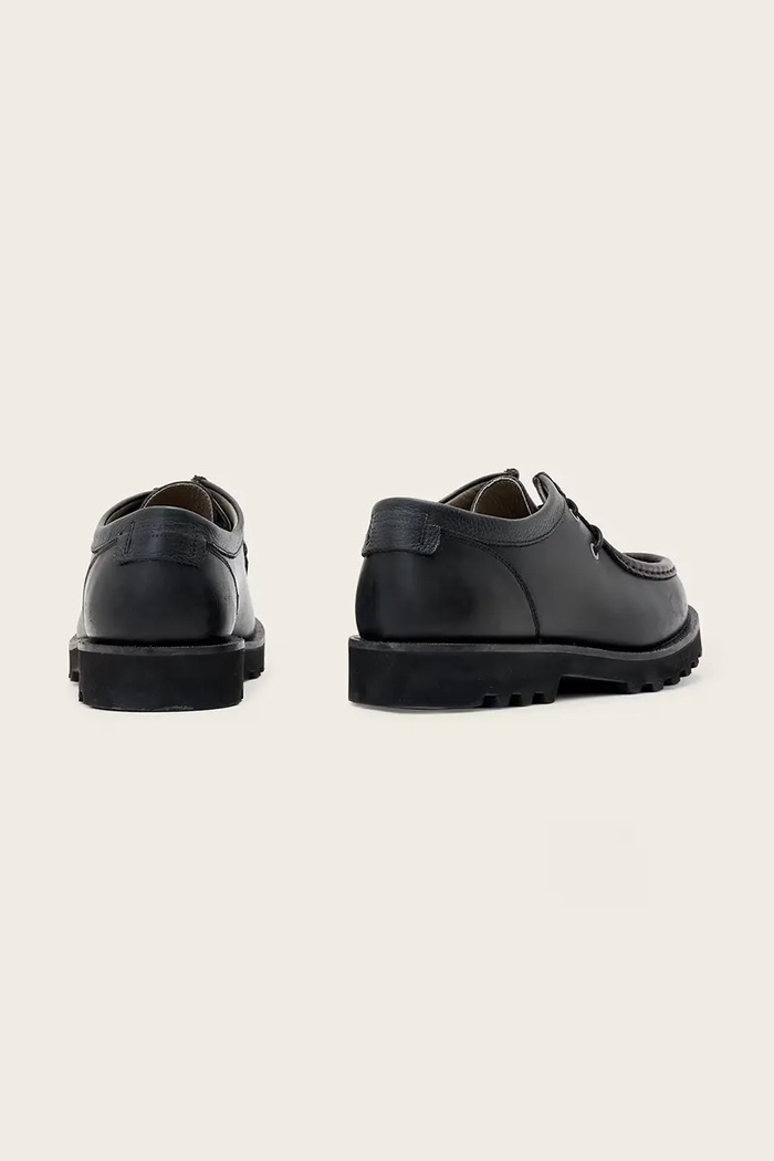 Obuv AllSaints Poltopánky pánske kožené Skiff Apron Shoe M014FE čierna