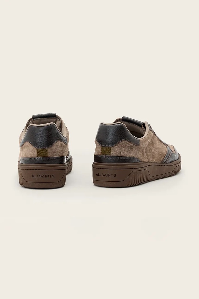 Obuv AllSaints Regan Low Top sneakers pánske semišové M031FF hnedá