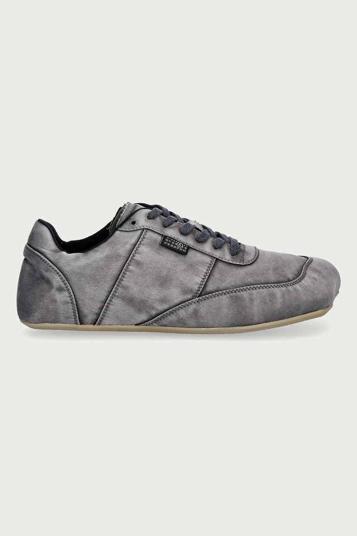 MM6 Maison Margiela sneakersy męskie SH1WS0029.P7807 szary AW26