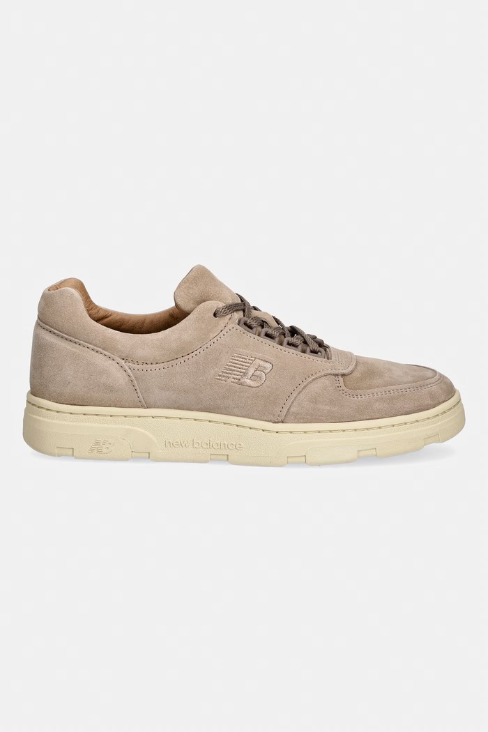 New Balance Made in UK sneakersy męskie zamszowe UADWCRM beżowy AW26