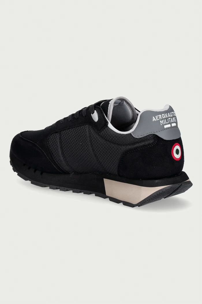 Взуття Aeronautica Militare SNEAKERS кросівки чоловічі 262SC0292UCT04393.34300 чорний