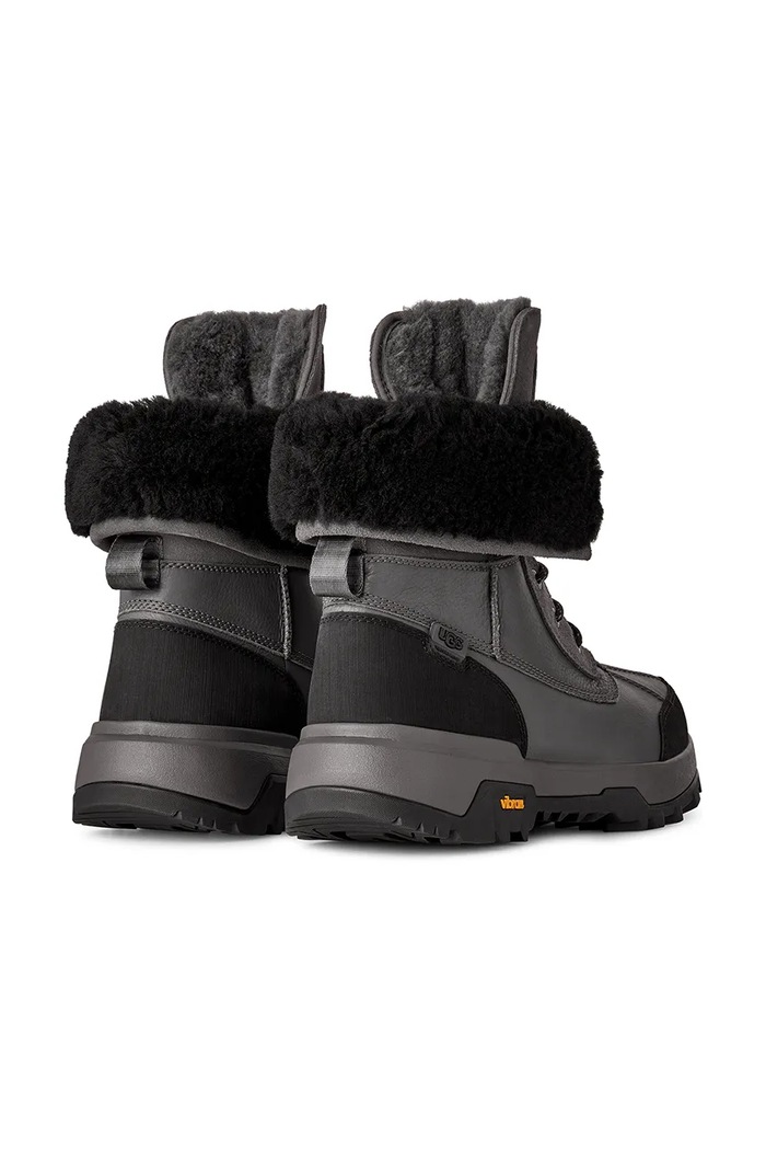 Obutev UGG M Adirondack Boot Xxv snežni čevlji moški usnjeni 1170770.DRKM siva