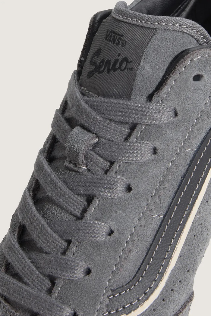 Super Lowpro sneakers pánske semišové Vans sivá VN000Z2ZY391
