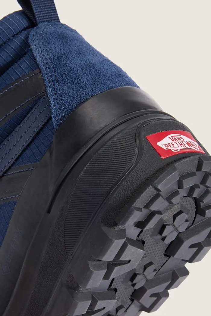 SK8-Hi GORE-TEX Insulated MTE tenisky pánske Vans tmavomodrá VN000DAR5TU1