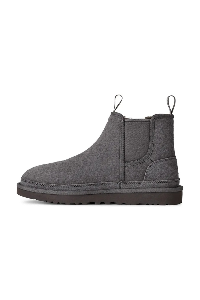 Chelsea čižmy pánske semišové M Neumel Chelsea UGG 1121644.DGRY sivá