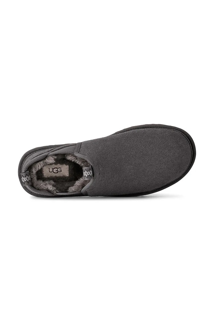 Chelsea čižmy pánske semišové M Neumel Chelsea UGG sivá 1121644.DGRY