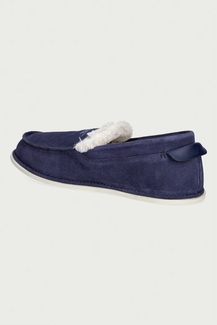 Obuwie Lacoste mokasyny męskie zamszowe AUBREY SLIPPER 52CMA0002.J18 granatowy