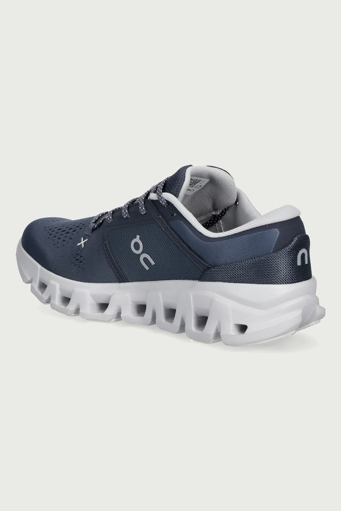 Obuwie On Buty treningowe męskie Cloud X 5 3MG30086005 granatowy