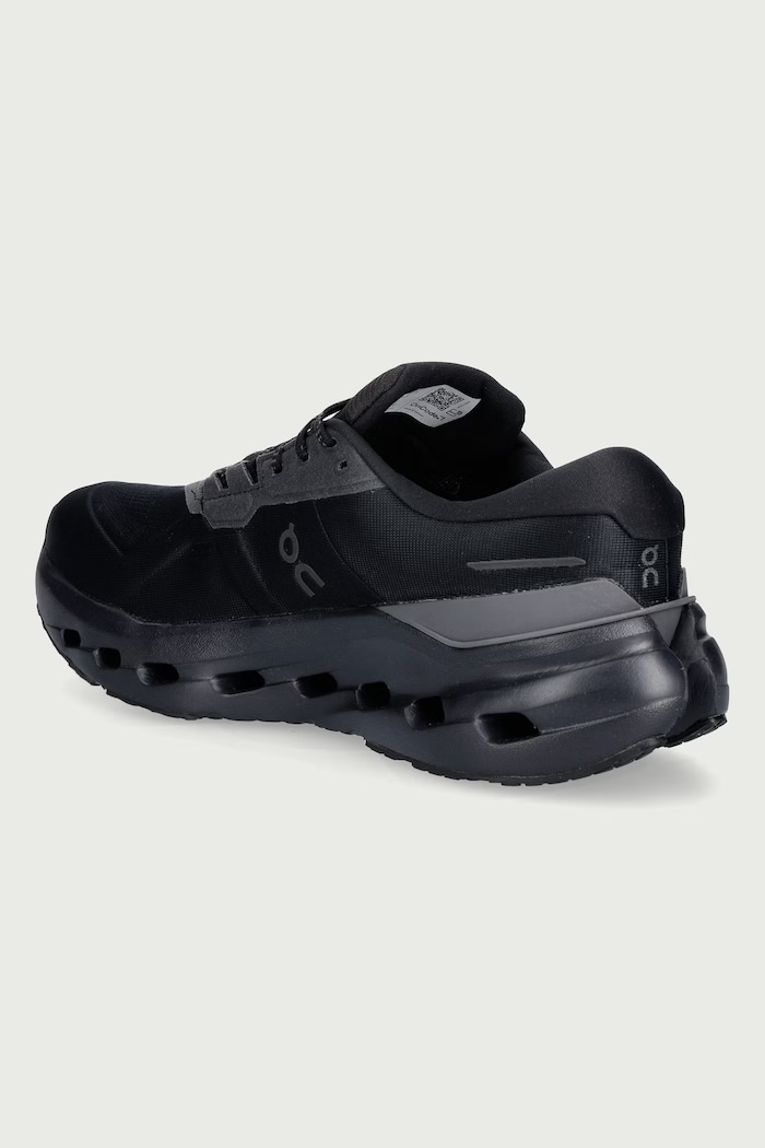 Scarpe On Scarpe per correre da uomo Cloudrunner 3 WP 3MG10101043 nero