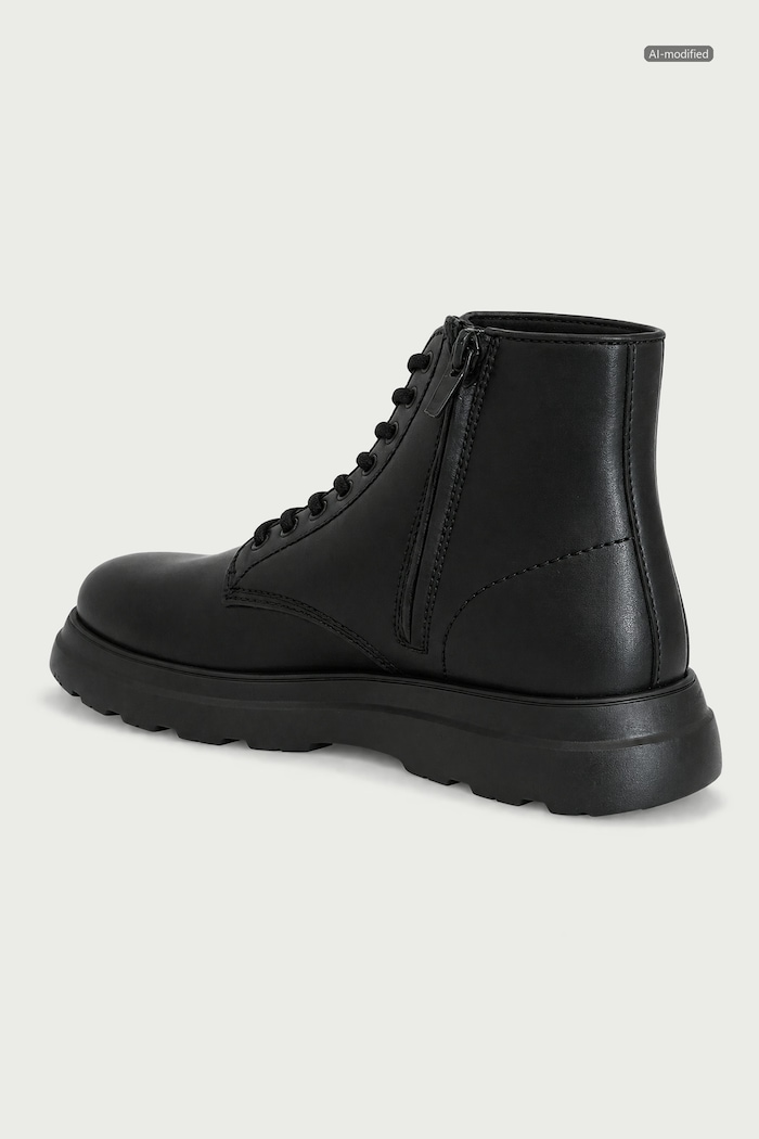 Obuwie Armani Exchange Trapery męskie skórzane XM003646.AF17328.UC001 czarny