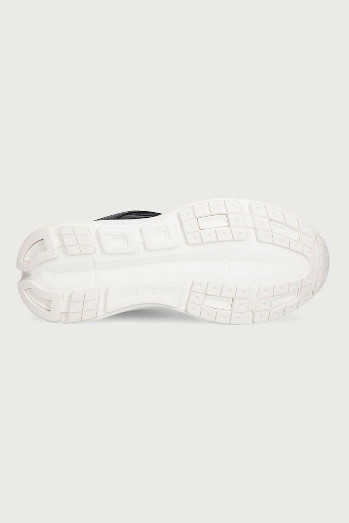 Sneakers boty pánské Armani Exchange černá XM003623.AF29108.UC001